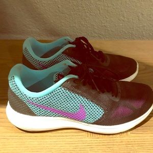 Nike shoes size 7-1/2 for $5